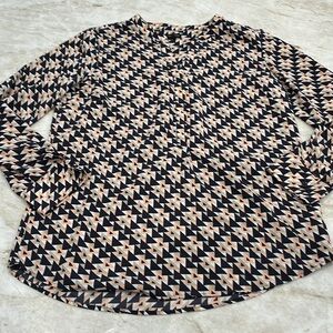 Talbots | Geometric Blouse | Peach‎ Tan Black White | Medium